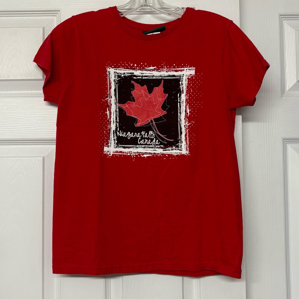 Niagara Falls Canada Destination Travel Graphic Tee T-shirt Red Maple Leaf Sz XS